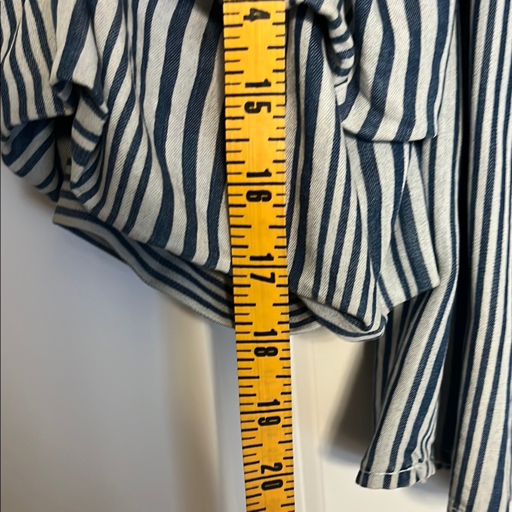 Striped Off-Shoulder Ruffle Top - Picture 4 of 6